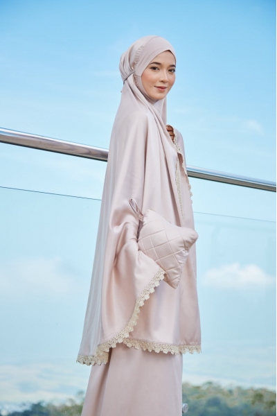 Telekung Meena Champagne